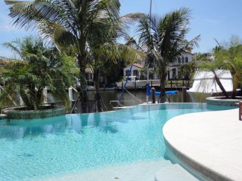 Custom gunite spa with hydrotherapy jets in Julington Creek, Jacksonville FL