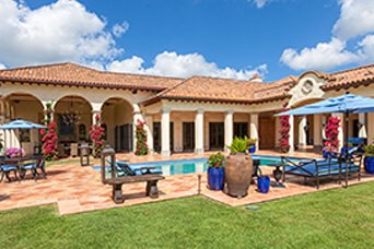 Tuscan courtyard pool with travertine deck in Orange Park, Jacksonville FL